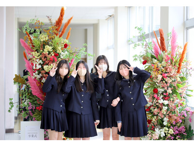 学生たちの花ひらく未来を祝福！花屋と花農家が贈る『卒業式フラワーフォトブース』