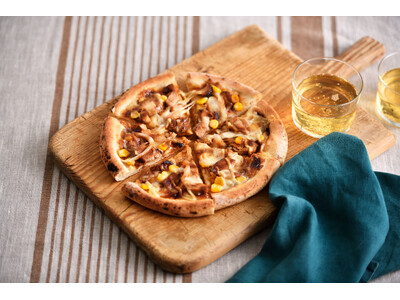 PIZZAREVOと初コラボ！「テリヤキチキン」の味わいをピザで再現！『モスバーガー監修 テリヤキチキンピザ』販売