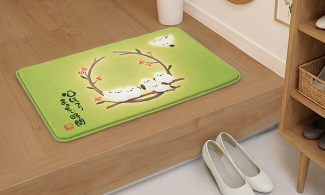 毎日かわいいシマエナガがお出迎え♪ふんわり癒やされる玄関マット