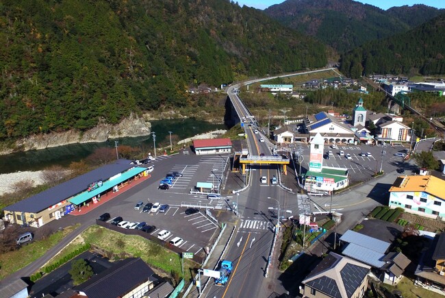 テラチャージ、岐阜県白川町の道の駅「美濃白川」に電気自動車（EV）用急速充電器1口を設置しサービス提供を開始