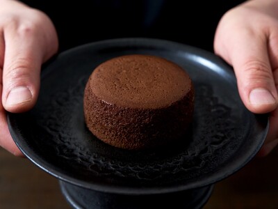 日本一入手困難のお菓子！？名古屋名物の手土産のガトーショコラ「 THE chocola 」が5年かけて遂に新商品を発売！！今後、世界一のケーキを目指す nagoya food に!!