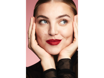 【ベアミネラル】リッチな発色でなめらかに心地よく、にじみを防いで立体感リップに仕上げるビーガン リップライナー『ミネラリスト ラスティング リップライナー』新発売！