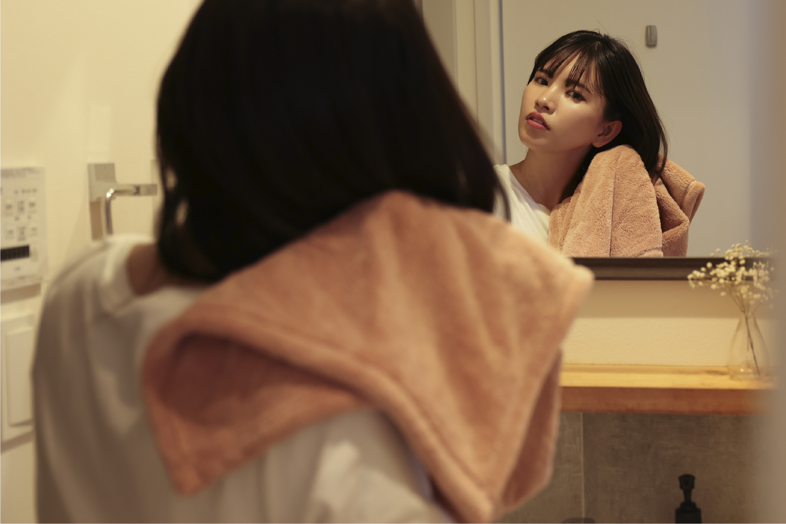 【新商品】髪をこすらない、美髪タオル習慣。「カラリヘアー」で、夜のヘアドライを贅沢な“ご褒美ケア”に