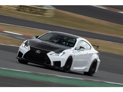 『LEXUSオーナー限定 ドライビングレッスン開催』 12月25日(月)「LEXUS Fドライビングレッスン」参加者募集中!