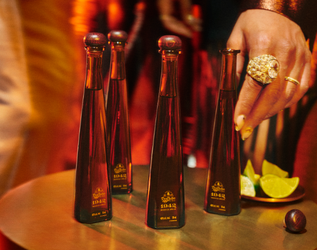 世界のセレブリティに愛されるラグジュアリーテキーラ「ドン・フリオ 1942」から「ドン・フリオ 1942 ミニ」(50ml)新登場