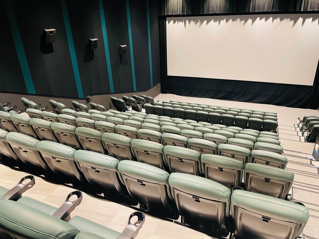 É̃~jVA^[u~IvSȂj[A