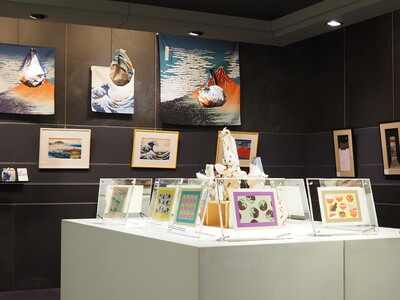 “推し”を見つける京版画展「押忍!! 京版画」開幕!