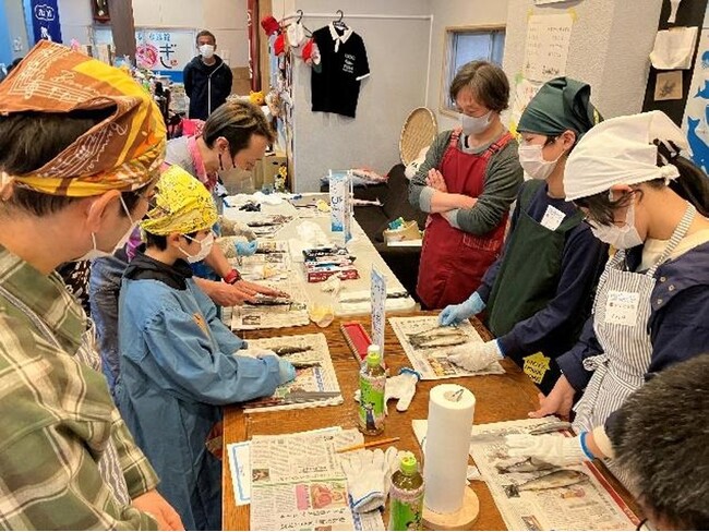 川と海を行き来する県魚「鮎」をさばいて“海の恵み”を知る『日本さばける塾 in 岐阜県』を開催