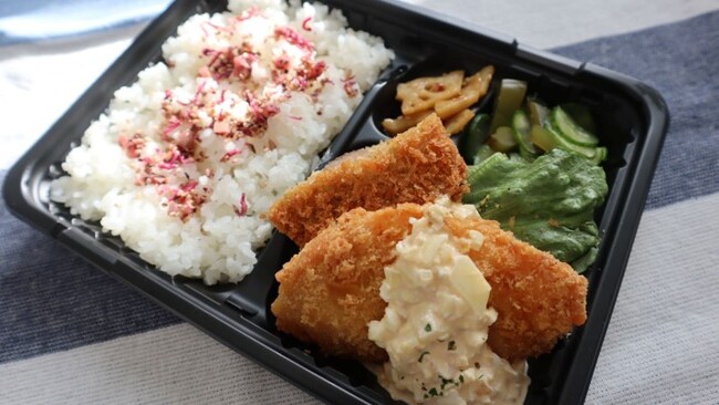 栃木と茨城のつながりをイメージしたお弁当「栃木県＆茨城県　森と海の恵み弁当」