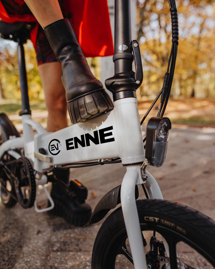 ENNE T600GRアクセス殺到につき、システムエラーのため55％off商品の予定個数を超えて販売継続のお知らせ。システムエラーが解消次第売り切れとさせていただきます。