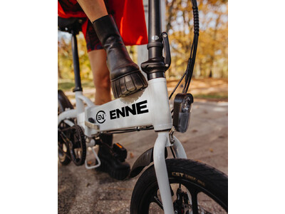 ペダル付き特定原付ENNE T250　25%オフ　緑色8月20日をもって販売終了のお知らせ。