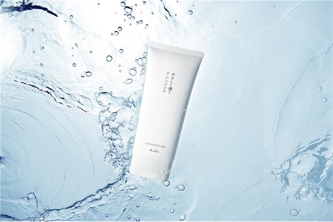 メイクがとろけて　毛穴すっきり、肌しっとり「KuSu ポアクリア クレンジングジェル」　12月9日新発売