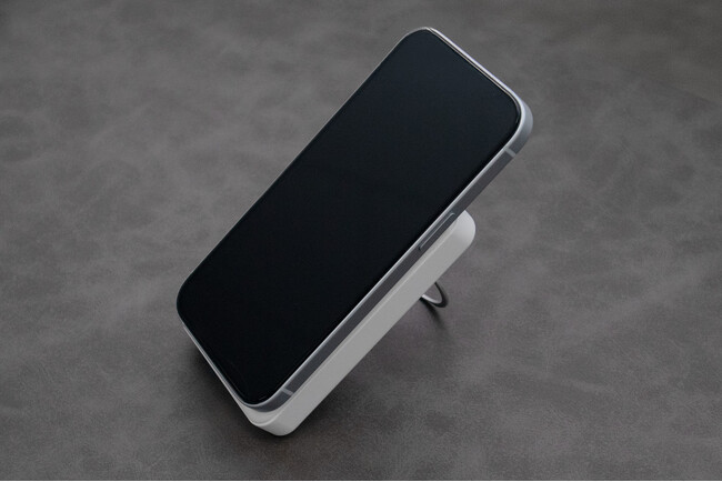 �yQi2.2�Ή��E�ő�25W�̃��C�����X�[�d�ɑΉ��z���ő̓d�r���̗p����10000mAh���o�C���o�b�e���[�uOWL-PBM10005J�V���[�Y�v����