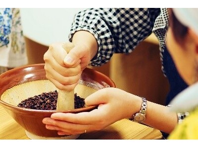 カカオ豆からチョコレートを作ろう！　みつぼのサイエンスラボ開催