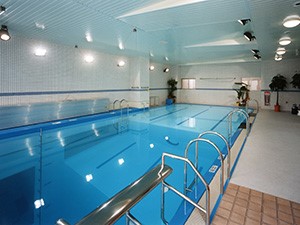 SZ\FuK}i2022N330JÁj