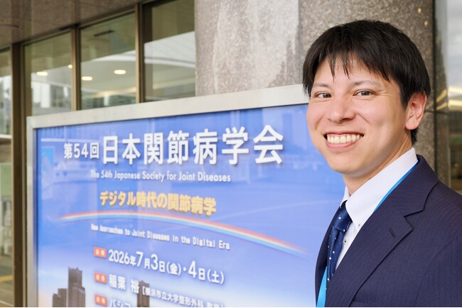 変形性膝関節症の治療選択に役立つ可能性を示唆治療前の痛み「VAS 50」が、間葉系幹細胞（間葉系間質細胞）併用療法の治療選択の目安となる可能性を報告