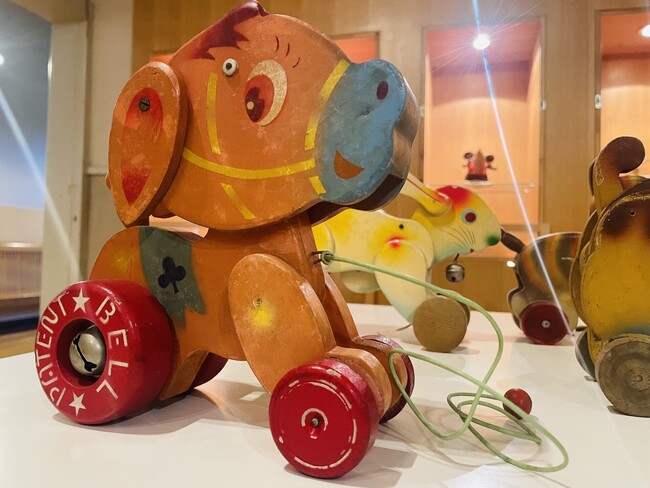 プレスリリース「おもちゃ美術館 初の対話型鑑賞プログラム　＜企画展・動物玩具展＞で「おしゃべり鑑賞会」初開催。世界の動物を比べてみよう」のイメージ画像