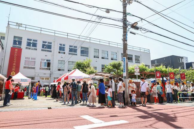 今週末、新宿の旧校舎で「遊びの文化祭」。全154ブースの情報がついに公開。オセロ名人位、テーブルサッカー日本代表、木のおもちゃ作家、工作カリスマ保育士、投扇興師範など、遊びの達人300名が集結！