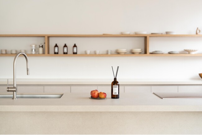 【日本初上陸】韓国トップ調香師が手掛けるフレグランスブランドHEMET(ヘメット)が2025年12月10日(水)発売開始！