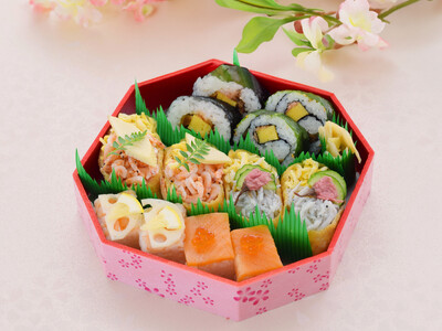 【古市庵】春の行楽フェア-旬の釜揚げしらすや桜海老が彩り鮮やかな「詰合せ 花ごよみ」を発売