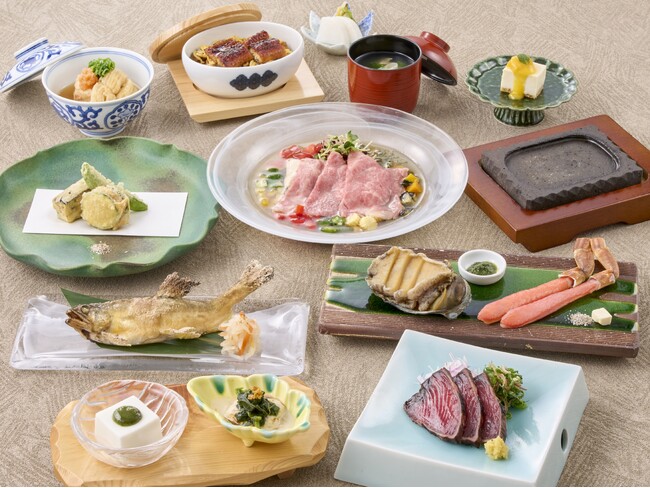 鮑とずわいがにの溶岩焼きや黒毛和牛と夏野菜の冷やし豆腐など！湯葉と豆腐の店「梅の花」が贈る夏の特別懐石を６月より販売開始
