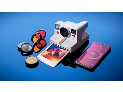 スマホ専用機能と付属フィルターで進化する無限の撮影方法！ポラロイドのハイエンドモデルカメラ「Polaroid Now+」 が1月19日から発売開始！
