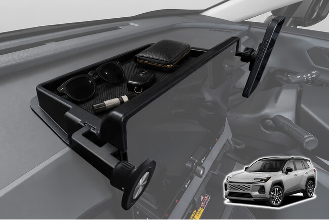【新商品】新型RAV4のデッドスペースを“使える収納”に。スマホ2台と小物をまとめて置ける60系専用ダッシュボードトレイが登場
