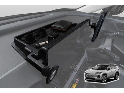 【新商品】新型RAV4のデッドスペースを“使える収納”に。スマホ2台と小物をまとめて置ける60系専用ダッシュボードトレイが登場