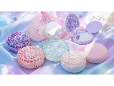 「え、ファンデじゃないの？」バッグから出した瞬間、二度見された“オーロラコンパクト”の正体。女優ミラー付...