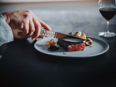 フランス発ブランド「sen」第二弾！白ネギが甘くなる洋包丁と一枚板ステーキナイフを発売