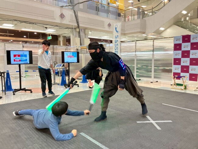 忍者×デジタルスポーツ「SASSEN」「Cyber KASSEN」が福岡黒田忍者隊（ワーサル福岡校）とコラボ　GWのイオン九州イベントで900人体験