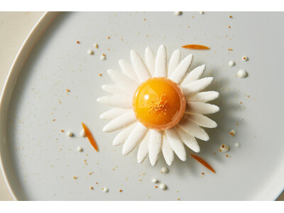 【フォーシーズンズホテル東京大手町】シグネチャーダイニングest ペストリーシェフミケーレと音羽明日香氏...