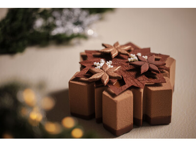 【フォーシーズンズホテル東京大手町】クリスマスケーキ「エトワール ショコラ」10月1日（木）より予約受付開始