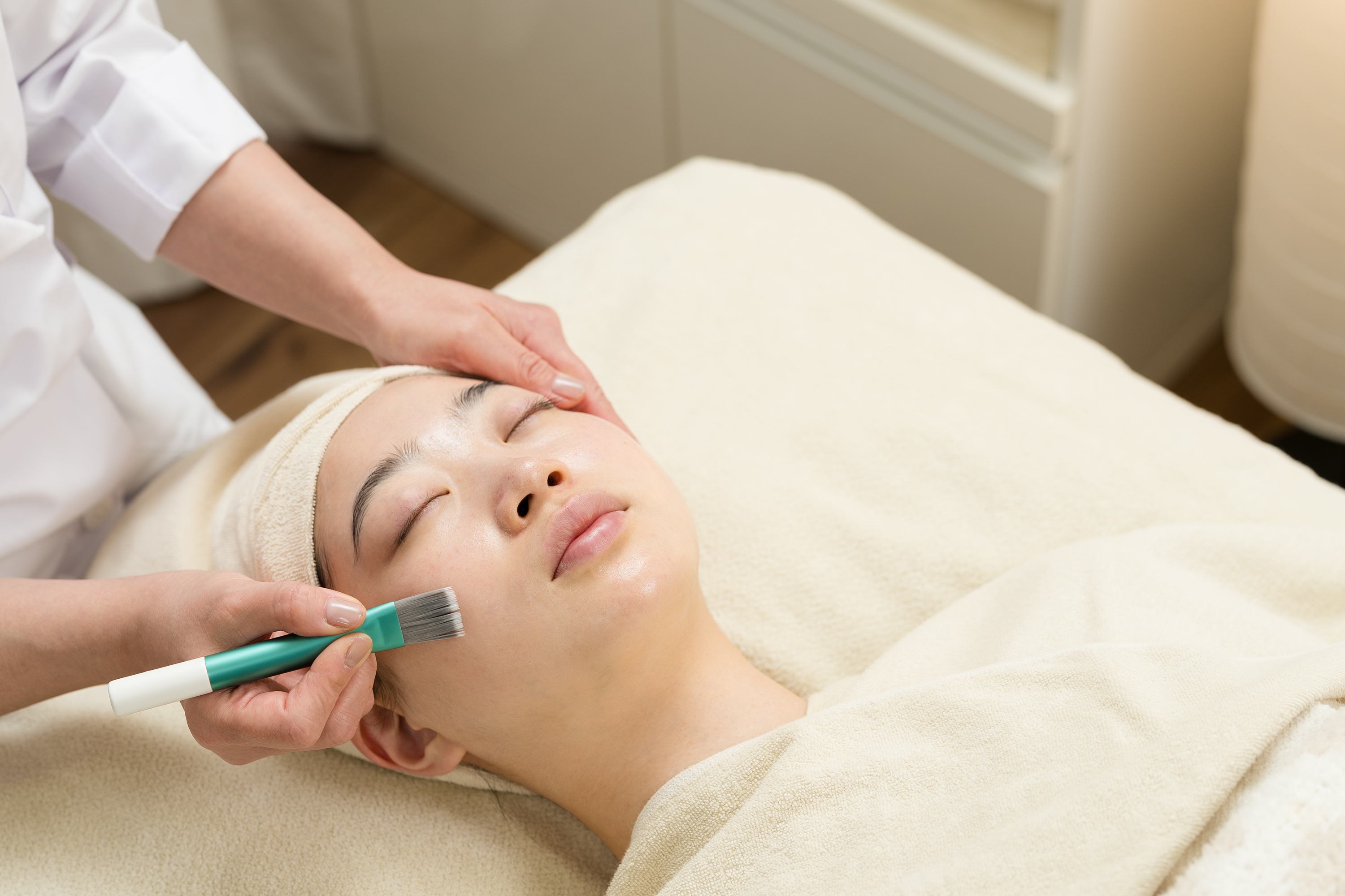 【即日実感！】フェイシャルメニュー「ラミネーションピーリング」新登場　皮むけなし・ダウンタイムなしの内側から肌を育てる最先端ピーリング