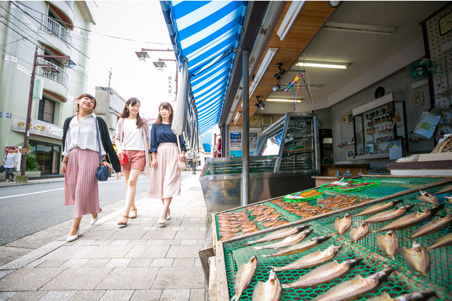 炭火焼の干物を無料配布！2月25日・26日は網代温泉ひもの祭り開催！会場は「うみえ～る長浜」のメイン画像