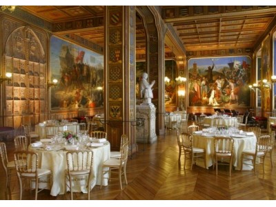 フランスの世界遺産“ヴェルサイユ宮殿”で特別貸切晩餐会を開催