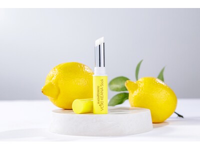 “塗るビタミンC”で毛穴が気にならない。「HADAYOHOU VC90ケアナスティック」新発売！