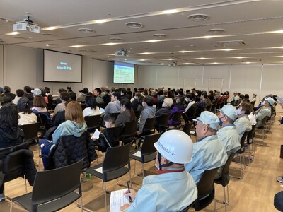 �K�����C�O���[�v�{�Ѓr���ɂđ��s�������|���n��ƘA�g������K�͖h�ЌP�������{