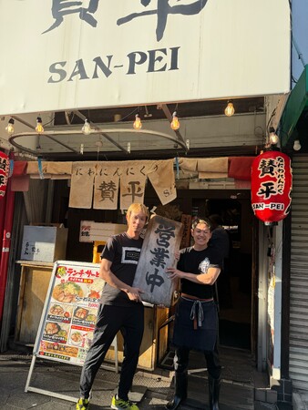「人類みな麺類」と「らーめん賛平」が初コラボ、店舗ごとに異なる2種類のラーメンを提供するイベントを10月24日から4日間限定で開催