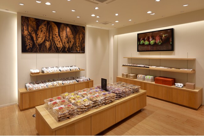 プレスリリース「【フェア開催】戌の日フェア2026！芋屋金次郎直営店舗にて4月16日～22日の7日間で開催！フェア期間中、商品ご購入の皆さまへ『チョコがけきりこ』1袋プレゼント！」のイメージ画像