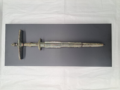 【山口県長門市】重要文化財指定70周年記念特別公開「古代の謎　向国（むかつくに）の有柄細形銅剣（ゆうへい...