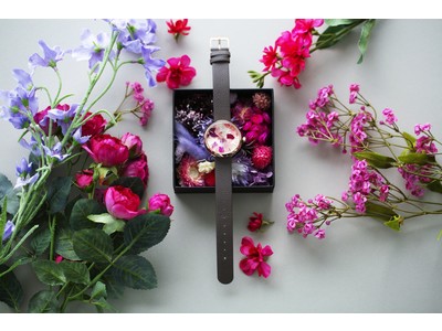 幸せな時間をお母さんに。前田有紀さんのフラワーブランド「gui flower design」とのコラボレーション腕時計『SPICA × gui』より、母の日限定モデルを発売！