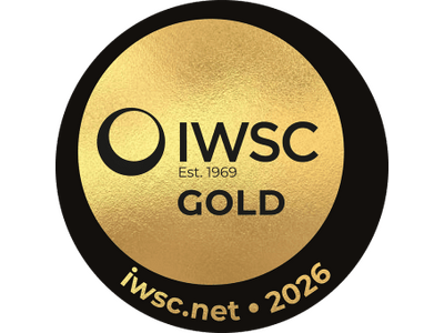 世界最高峰の酒類品評会「IWSC2026」において、「A-FACTORY apple brandy First Fill Sakura Cask Strength」が最高金賞を受賞しました！