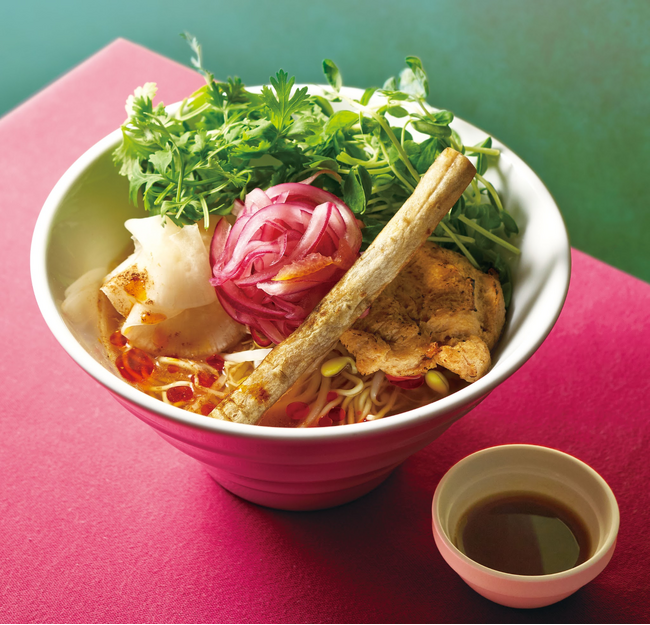 痺れる辛さとエキゾチックなスパイスがクセになる！3種類の麺から選べる 期間限定Vegan蘭州風「麻辣五香粉　醤油らーめん」10月1日(水)からT’sたんたん限定店舗(東京・池袋)で販売