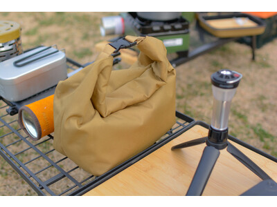 【アウトドア】キャンプやレジャーでハードに使える「バックル付き保冷・保温バッグ」が4月新発売