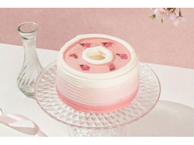 シフォンケーキに桜ゼリー？！水面に浮かぶ桜を表現した「SAKURA」2月16日発売｜This is CHIFFON CAKE.