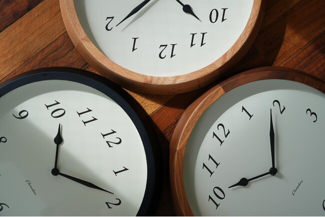 日本の職人技を世界へ──インターゼロ、日本製掛け時計の新作3