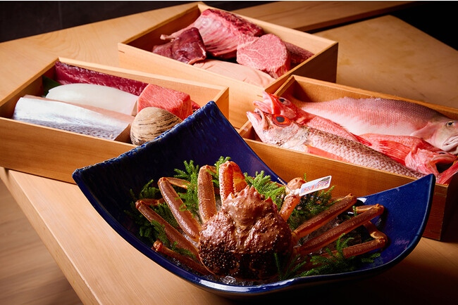 【THE THOUSAND KYOTO】松葉ガニ・鰤・のどぐろなど旬の味覚をお好みのスタイルで楽しむ KIZAHASHI 期間限定割烹 『蟹と旬のネタ箱』
