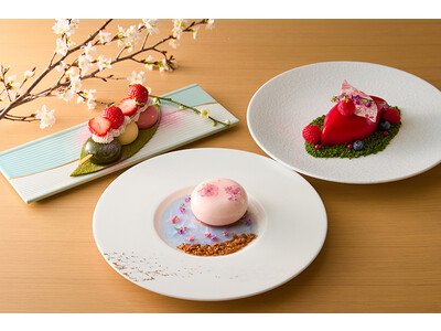 お花見気分を楽しむ桜の花びらが舞う3種のスイーツ