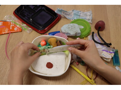 自由研究にもピッタリ！ヒトもプラスチックを食べている！？水族館アトアで海ごみ企画展にちなんだ体験型ワークショップ開催！